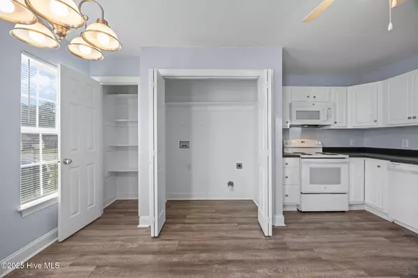 Greenville, NC 27858,4204 Brook Creek LN