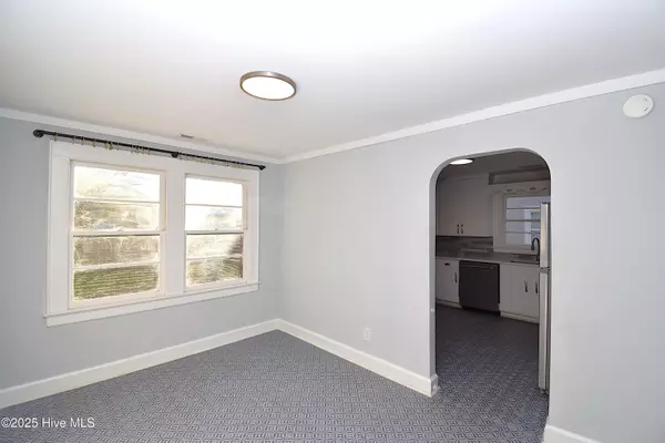 Washington, NC 27889,409 E 10th ST