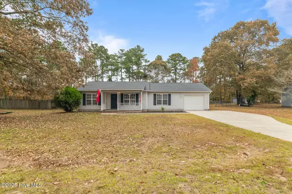 204 Chappell Creek CT, Richlands, NC 28574