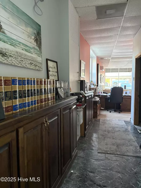 Elizabeth City, NC 27909,311 S Road ST