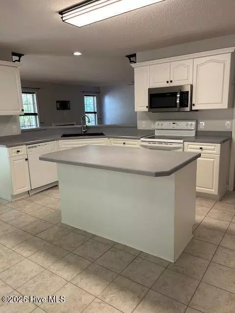 Foxfire Village, NC 27281,10 Wildwood LN