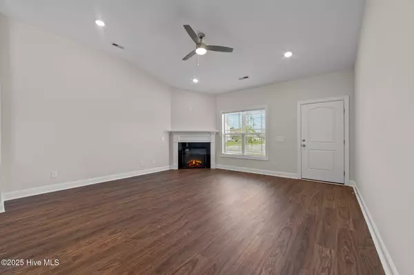 Greenville, NC 27834,4228 Laurel Ridge DR #B