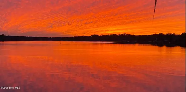 New Bern, NC 28562,810 Madam Moores LN