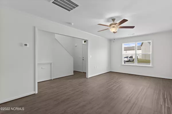 Midway Park, NC 28544,318 Glenellen Loop RD