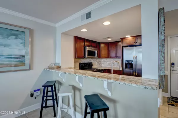North Topsail Beach, NC 28460,2000 New River Inlet RD #Unit 1302