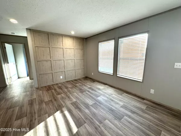 Bogue, NC 28570,113 Creek Line DR