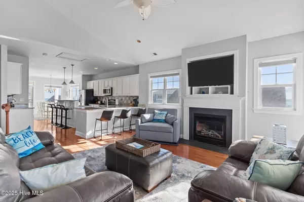 Carolina Beach, NC 28428,1102 Canal DR #B