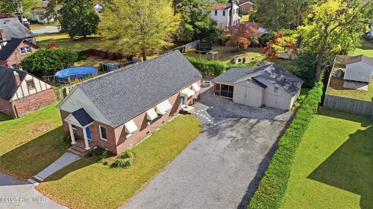 Gatesville, NC 27938,102 W Maple ST