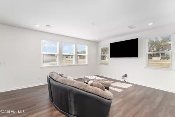 Fuquay Varina, NC 27526,645 Thomas Gage DR