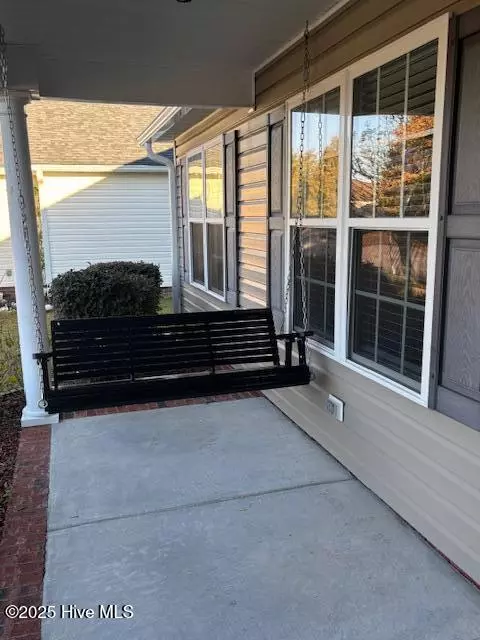 New Bern, NC 28560,402 Louisia Mae WAY