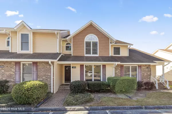 484 Lands End RD, Fayetteville, NC 28314