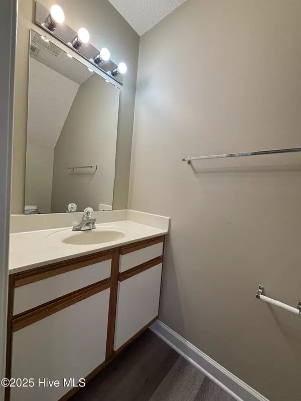 Swansboro, NC 28584,46 Pirates Cove DR