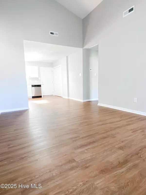 Jacksonville, NC 28546,95 Aspen PL