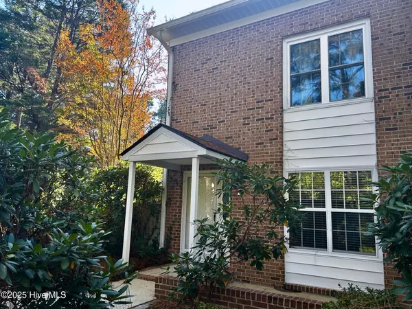 Pinehurst, NC 28374,9265 Us 15-501 HWY #12f