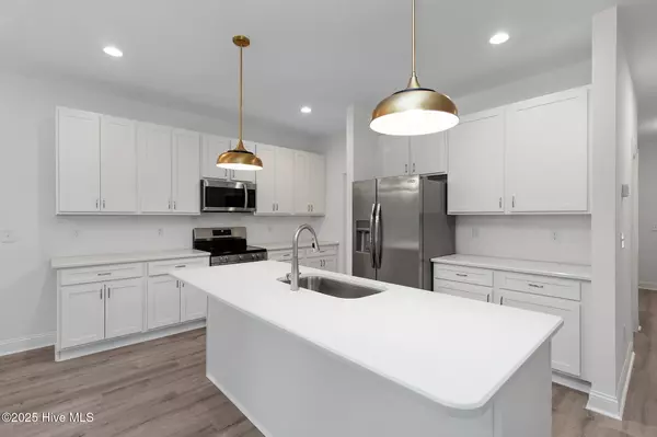 Morehead City, NC 28557,357 Mccabe RD