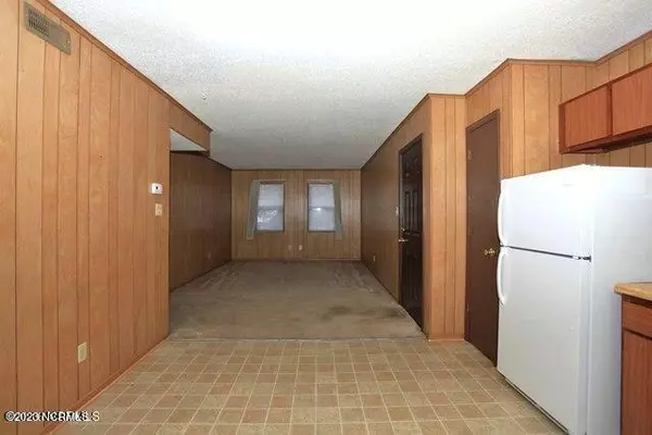 Jacksonville, NC 28546,103 Ravenwood DR