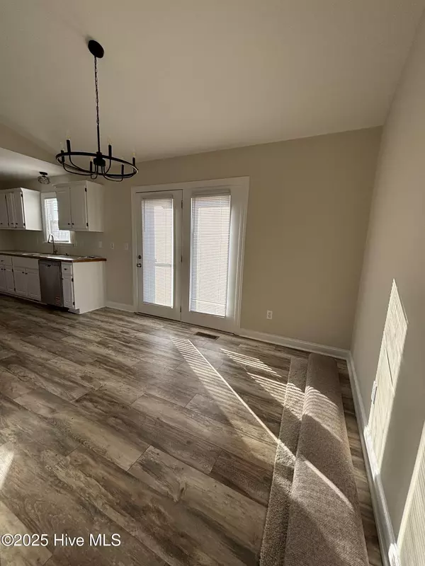 Winterville, NC 28590,696 E Main ST