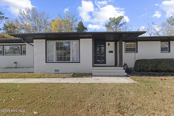Jacksonville, NC 28540,911 Vernon DR