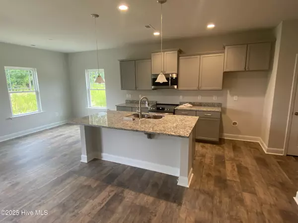 Swansboro, NC 28584,265 Nellie LN