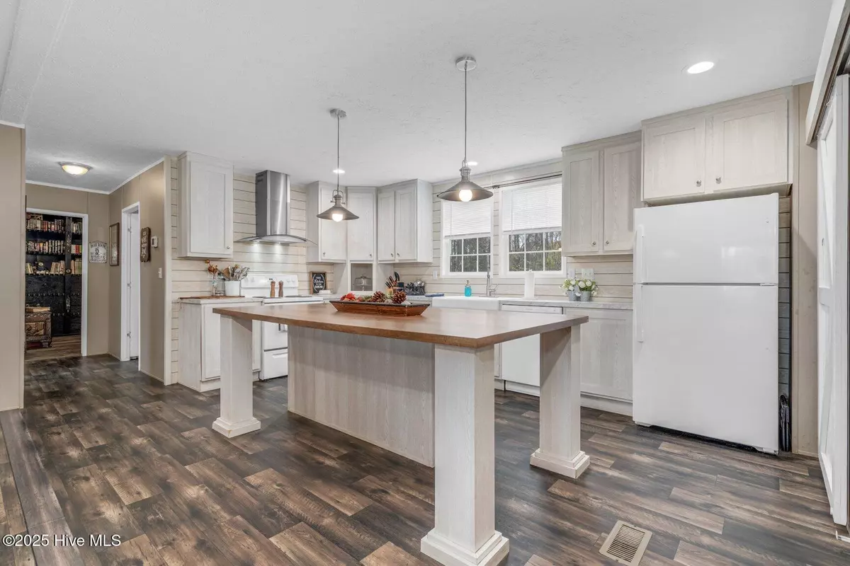 Lucama, NC 27851,6434 Perry RD