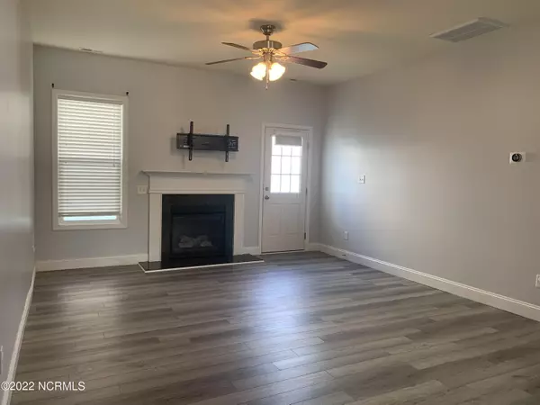 New Bern, NC 28560,414 Peregrine Ridge DR