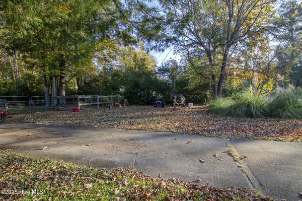 Jacksonville, NC 28540,816 Mill River RD