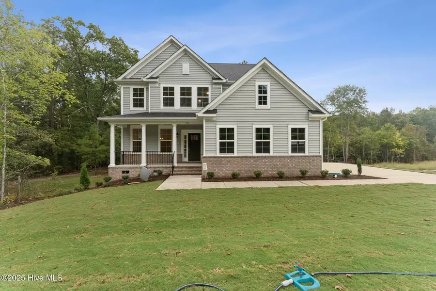 231 Dona DR, Carthage, NC 28327