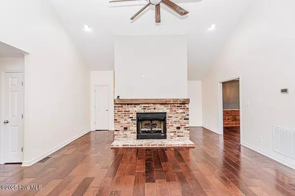 Tarboro, NC 27886,2141 Mcnair RD