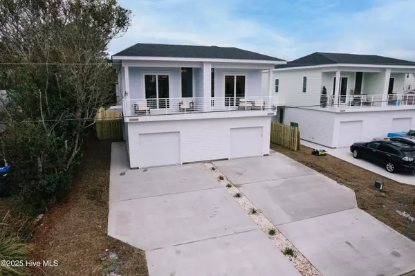 Carolina Beach, NC 28428,505 Greenville AVE #Unit 1