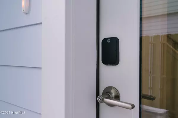 Carolina Beach, NC 28428,505 Greenville AVE #Unit 1