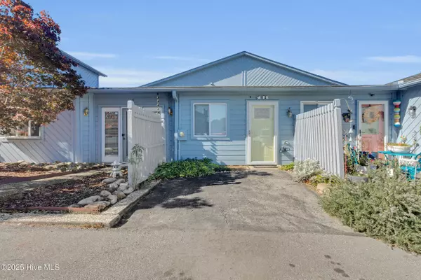 18 Harbour WALK, New Bern, NC 28562