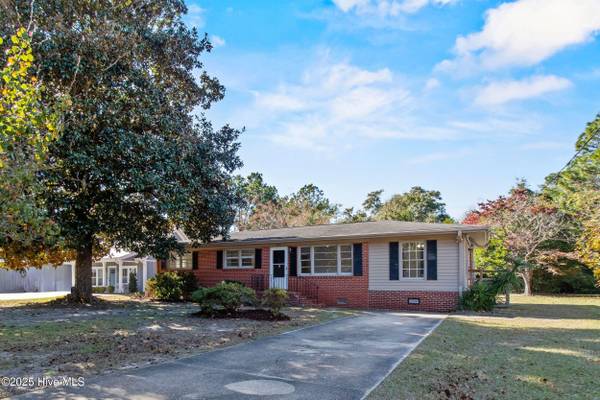 213 Woodland DR, Wilmington, NC 28403