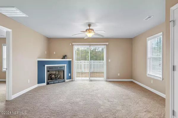 Holly Ridge, NC 28445,168 Pine Hollow RD