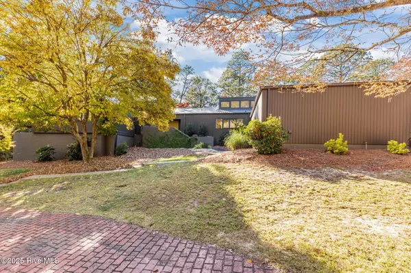 Pinehurst, NC 28374,75 Lake Dornoch DR