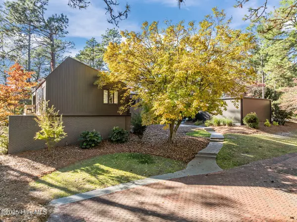 Pinehurst, NC 28374,75 Lake Dornoch DR