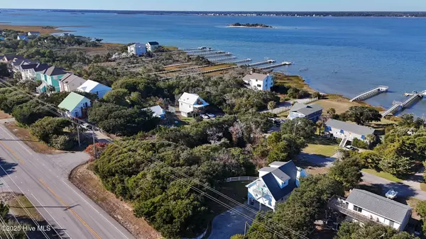 Emerald Isle, NC 28594,4004 Emerald DR