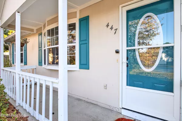 Hubert, NC 28539,447 Dion DR