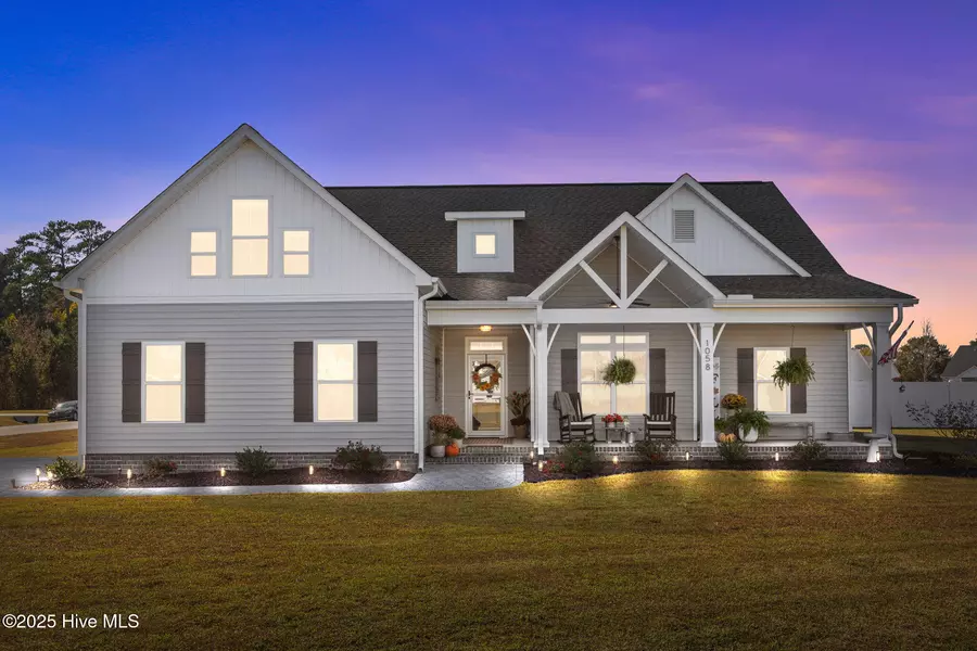 1058 Buckley DR, Grimesland, NC 27837