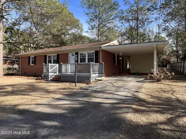 Southern Pines, NC 28387,645 N Page ST