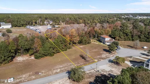 Newport, NC 28570,117 Hardwick LN