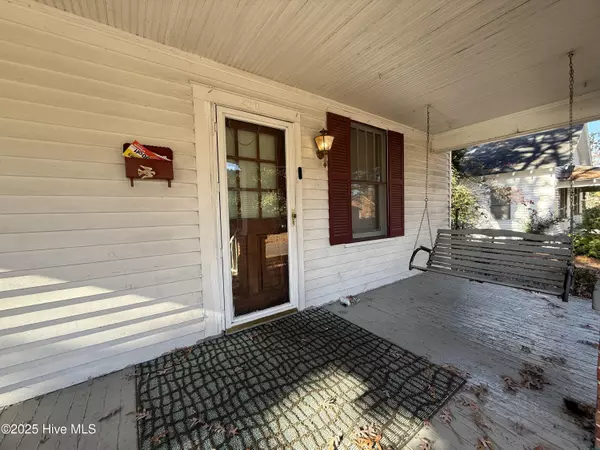 Williamston, NC 27892,210 Williams ST