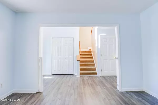 Jacksonville, NC 28540,105 Willbarry RD