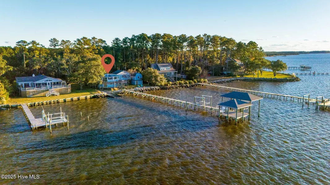 221 Creek RD, Beaufort, NC 28516