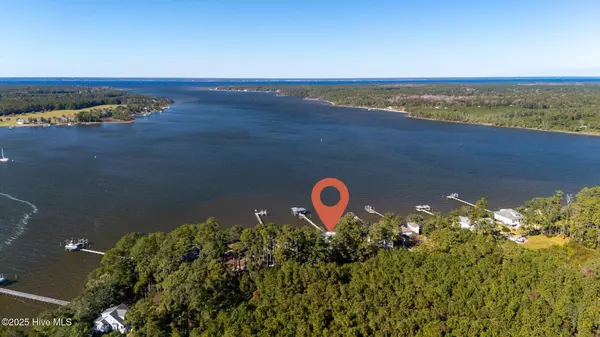 Beaufort, NC 28516,221 Creek RD