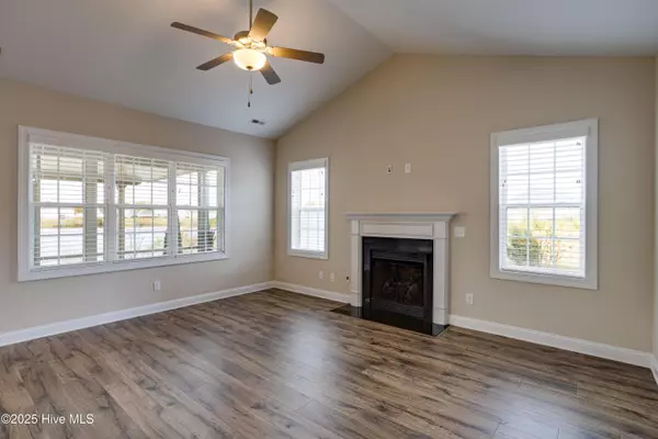 New Bern, NC 28562,1012 Loretta LN