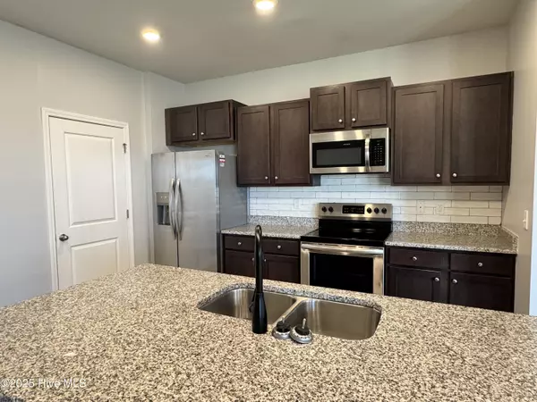 Jacksonville, NC 28540,104 River Winding RD