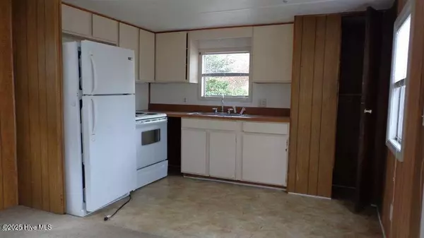 Jacksonville, NC 28540,141 Denise DR