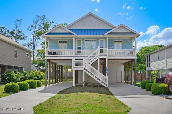 407 Womble ST, Oak Island, NC 28465