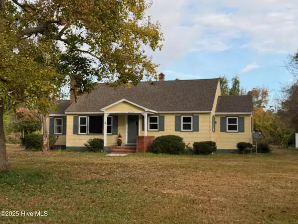 Gloucester, NC 28528,547 Pigott RD