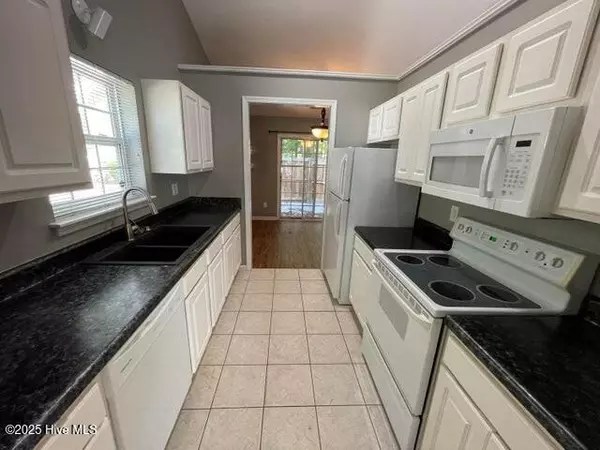 Greenville, NC 27834,2916 Flintridge DR